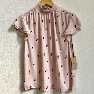 Adorable Halogen floral top